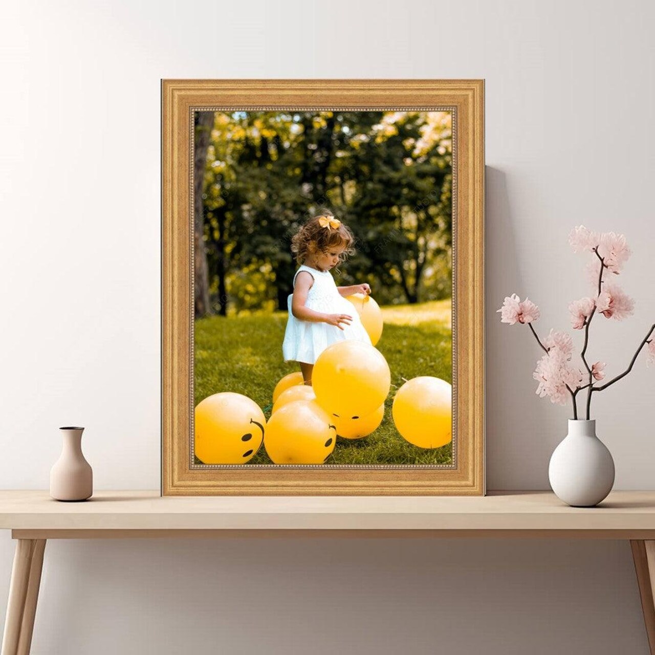 Traditional Ornate Scoop Gold Picture Frame with inner Beading